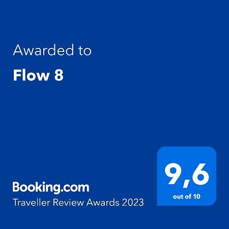 Flow 8 By Housine Zator Luaran gambar